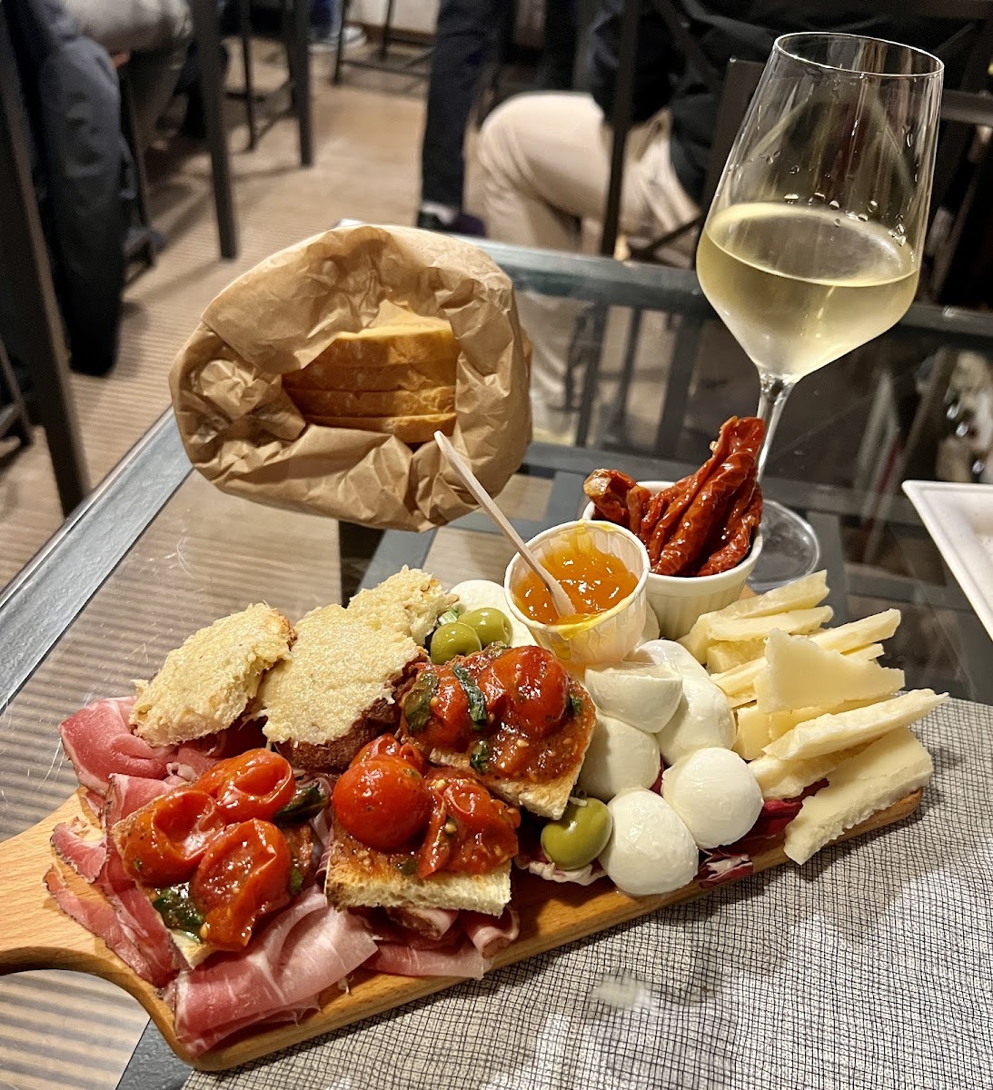 Taglieri E Bicchieri Photos 2